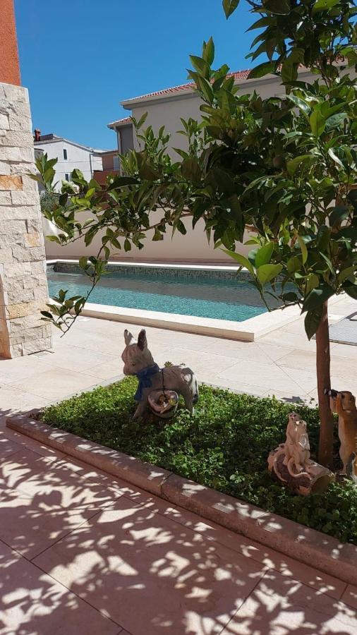 Villa J&J Apartments Residence With Swimming Pool Ποντστράνα Εξωτερικό φωτογραφία