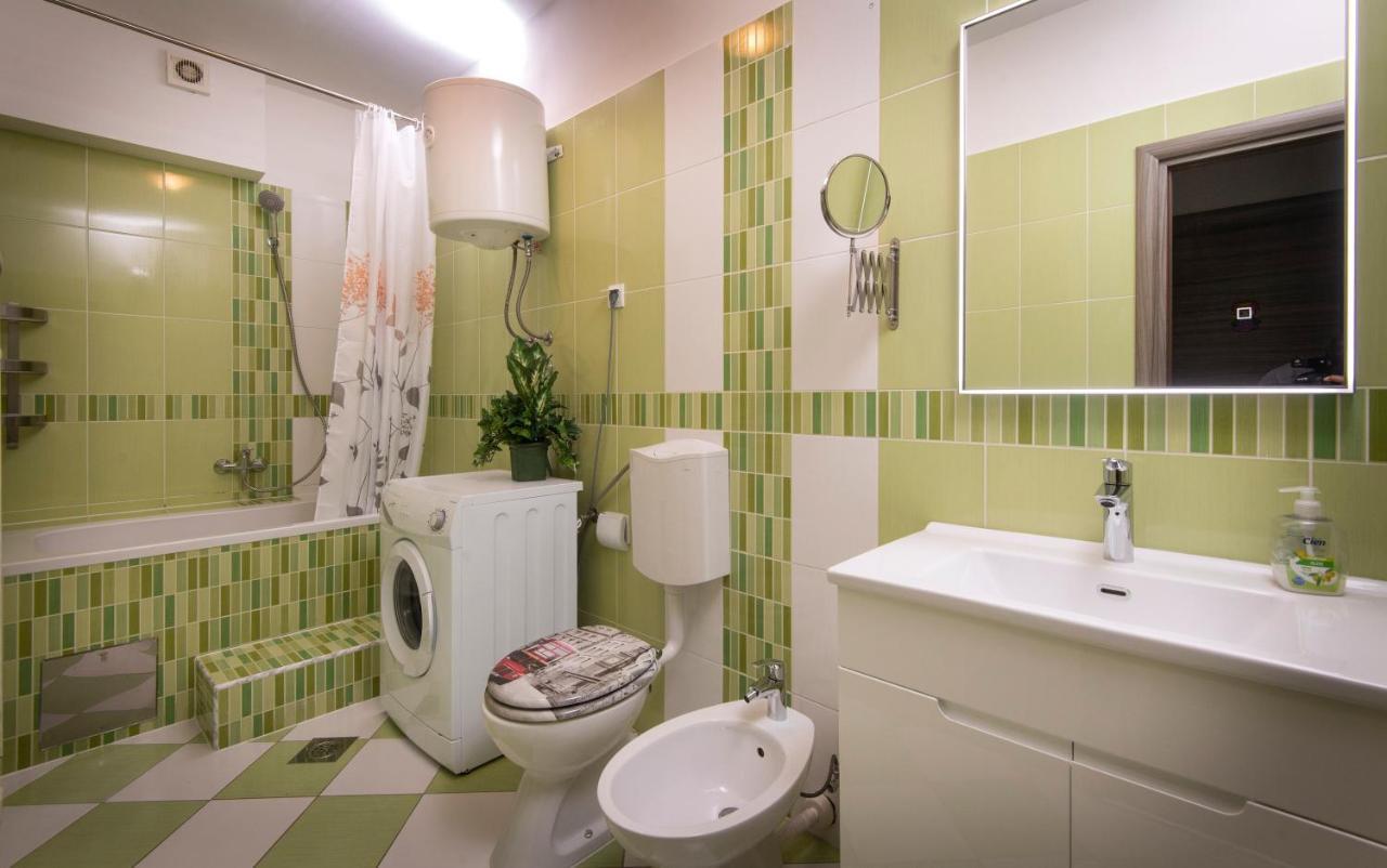 Villa J&J Apartments Residence With Swimming Pool Ποντστράνα Εξωτερικό φωτογραφία